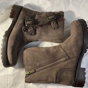 UGG Australia Niels Zippered boot